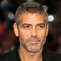 Starul american George Clooney este din nou singur