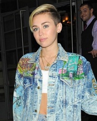 Miley Cyrus s-a despartit de logodnicul ei
