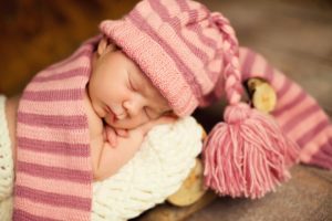Mituri şi superstiţii despre bebeluşii născuţi de Revelion