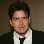 Charlie Sheen s-a logodit cu starleta porno Brett Rossi