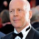 Bruce Willis a devenit tatic pentru a cincea oara