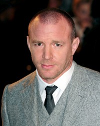 Guy Ritchie a devenit tata pentru a patra oara