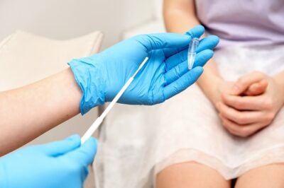 Infecţia cu ureaplasma – Inţelegerea cauzelor, simptomelor şi opţiuni de tratament