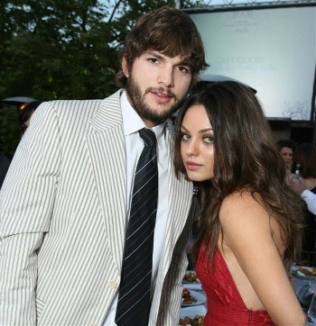 Mila Kunis si Ashton Kutcher s-au casatorit