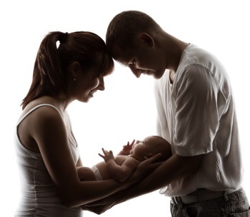 Testarea ADN: cum se fac testele de paternitate