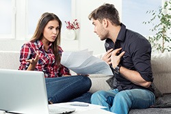 Infidelitatea online – flirtul virtual este tot inselat?