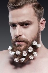 ce-i-face-speciali-pe-barbatii-cu-barba-ce-spun-ele-vs-ce-spun-ei-2_result