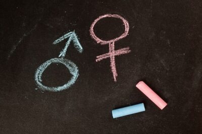 Educația sexuală în școli – argumente pro şi contra