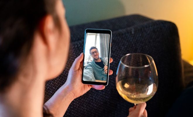 întâlniri serioase fără înregistrare profilul de dating masculin