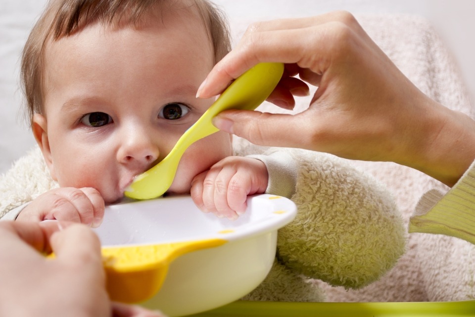 Diversificarea alimentara – anxietate sau relaxare?