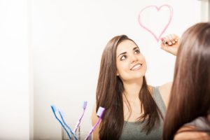 Respectul de sine şi legătura cu alegerea partenerului.