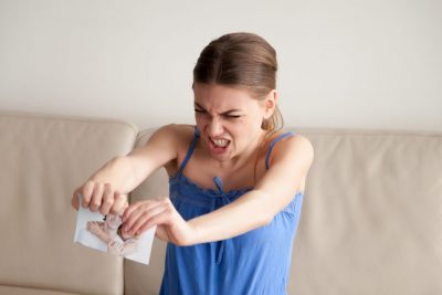 Lucruri pe care le faci gresit atunci cand esti ranita emotional