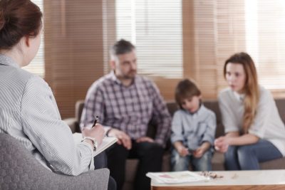 Pregăteşte-ţi copilul pentru divorţ. Ce trebuie şi ce nu trebuie spus