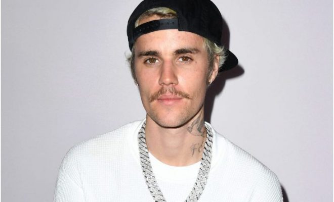 Justin Bieber își lansează propriul model de Crocs