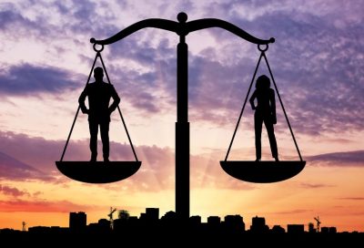 Tendința de feminizare a bărbaților și de masculinizare a femeilor: cât de periculoasă este inversarea