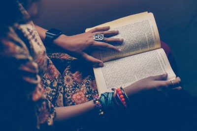 5 cărți de succes care te ajută în relația de cuplu