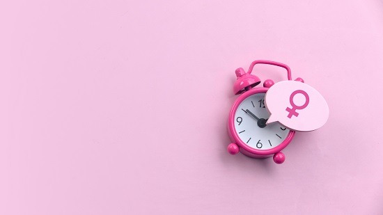 Simptome care anunță intrarea la menopauză