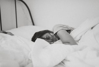 10 obiceiuri sănătoase pentru un somn bun