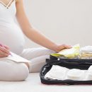 Bagajul de maternitate pentru nasterea naturala versus nasterea prin cezariana