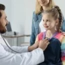 Cum să alegi un pediatru potrivit pentru copilul tău